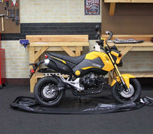 Load image into Gallery viewer, Grom Cover , Pic Below show the Honda Grom Parked on the base of the TES Cover.